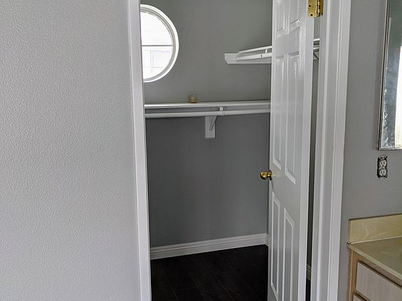 4th image of 12313 Cheshire St APT E