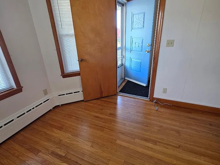 551 Anthony St #1-2 — Photo 15