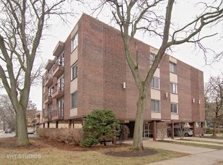200 Home Ave APT 2B, Oak Park, IL 60302