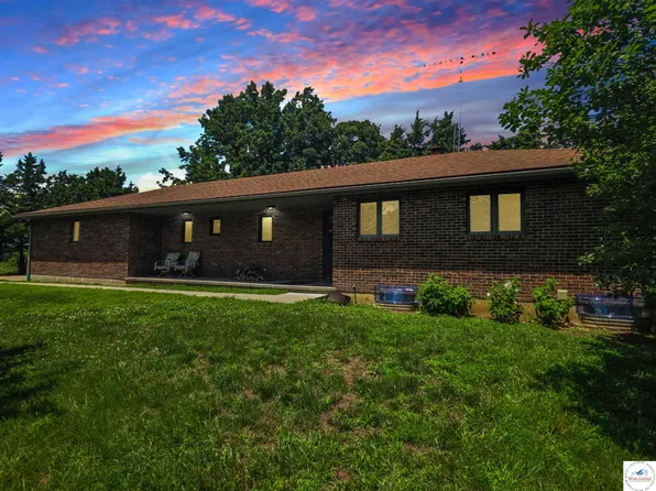 33225 Lake Creek Rd, Smithton, MO 65350