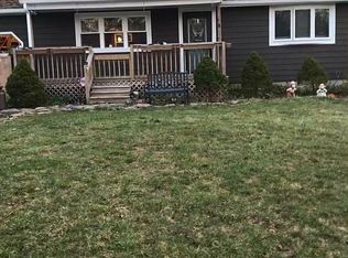 19 Huron Rd, Shirley, NY 11967