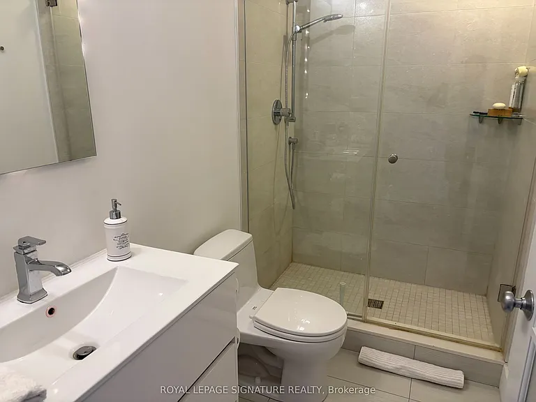 169 John St #403 — Photo 15