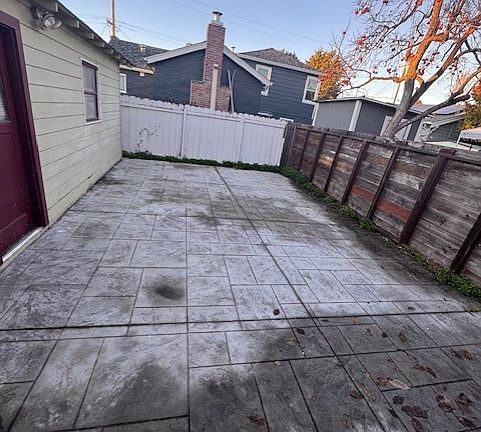 2nd image of 36 Euclid Ave #36