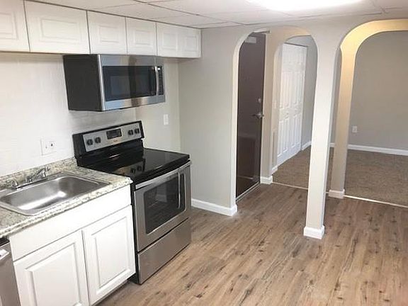 5th image of 8 Shadowbrook Ln APT 66