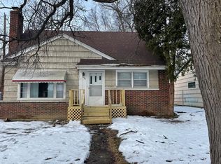 2757 Golfside Ln, Flint, MI 48504