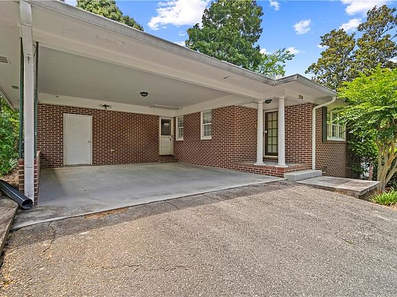 3rd image of 204 Sherwood Dr