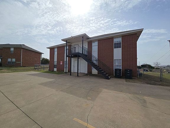 2nd image of 5904 Greengate Dr Unit B