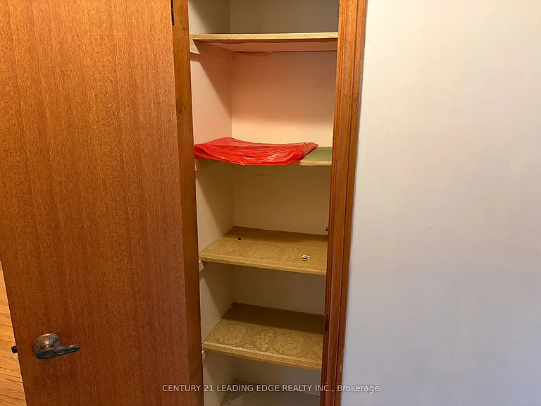127 Risebrough Circuit — Photo 14