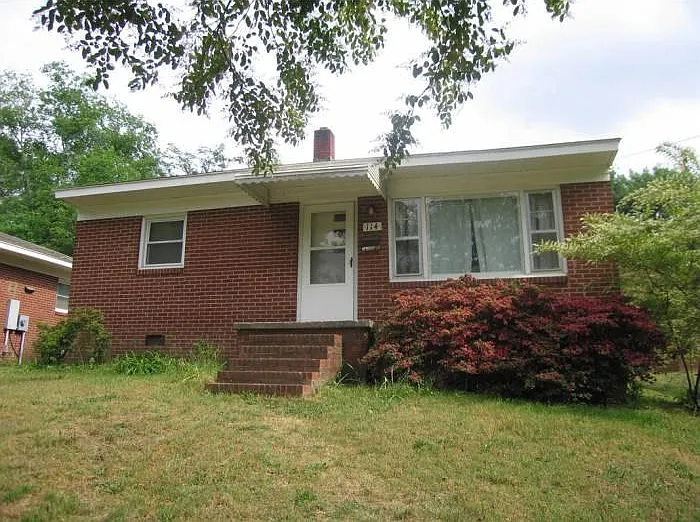 114 Stinson St