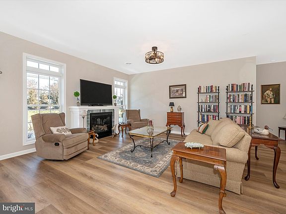 5th image of 1786 Meridian Dr