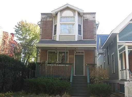 5329 S Greenwood Ave photo 1