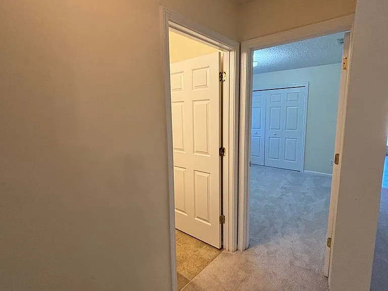 299 Johns Creek Pkwy — Photo 26