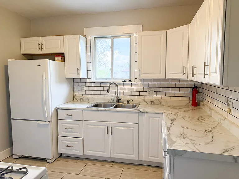 2710 Clements Ave #2 — Photo 5
