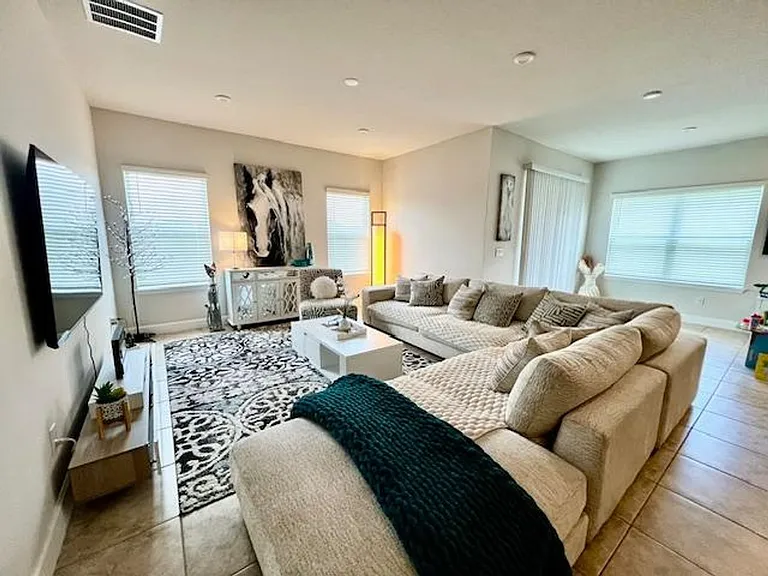 8351 Greenway Ave — Photo 8