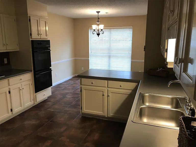 3515 Diamondhead Ln — Photo 9