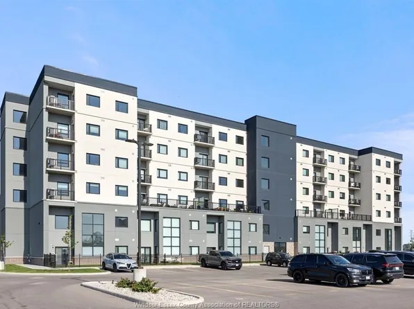 7333 Meo Blvd #407, Lasalle, ON N9H 0A8