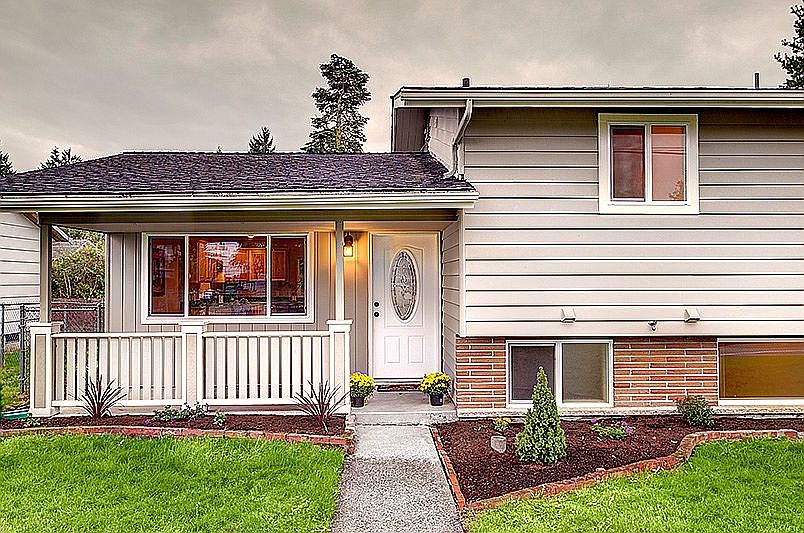 1st image of 4730 86th Pl NE