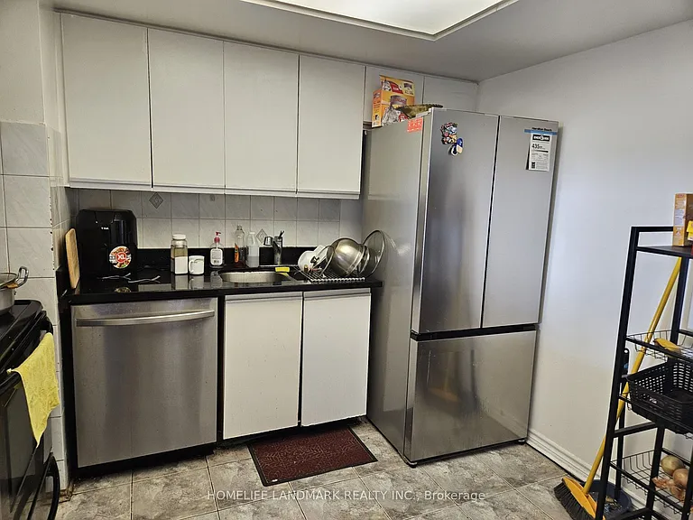 2460 Eglinton Ave E #901 — Photo 14