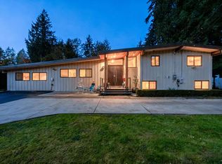 475 Newlands Rd, West Vancouver, BC V7T 1W3