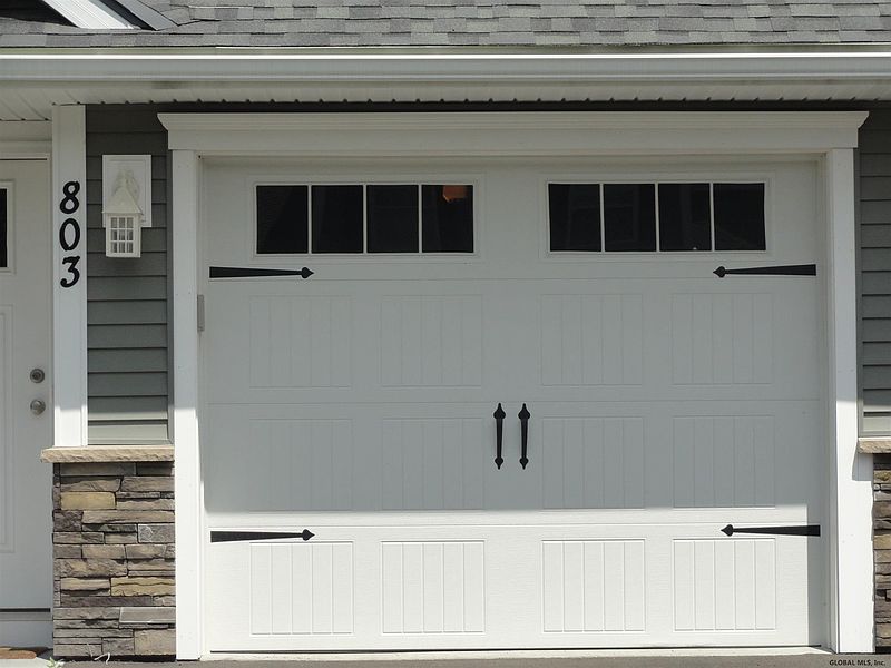 2nd image of 803 BRUNSWICK MEADOW Way