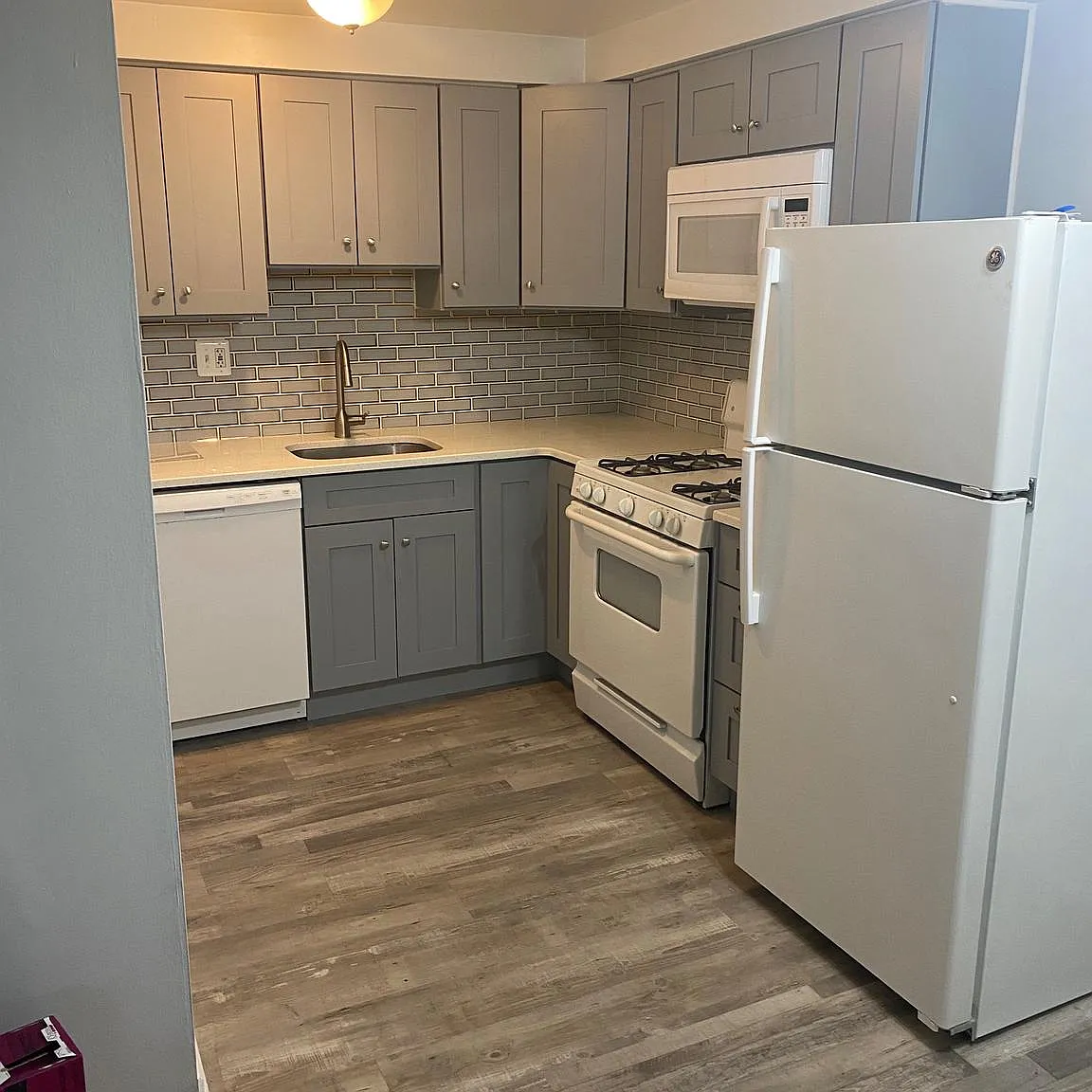 2 bed, 800 sqft, $1,650 — Photo 2