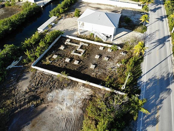 2nd image of 27444 W Indies Dr