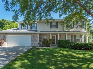 N51W16752 Fair Oak Pkwy, Menomonee Falls, WI 53051