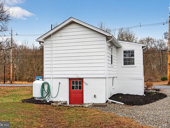 4th image of 171 Skeet Rd