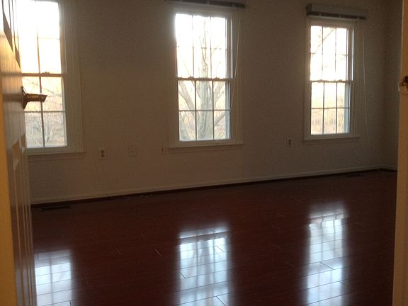 4th image of 5728 Lofthill Ct