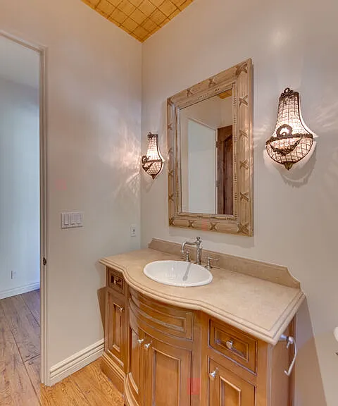 9530 Hidden Valley Rd — Photo 32