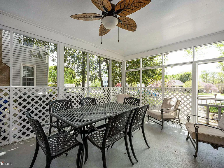 6917 Stoneybrooke Ln — Photo 31