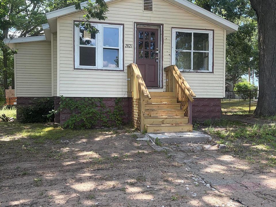 1st image of 2821 Jarman St
