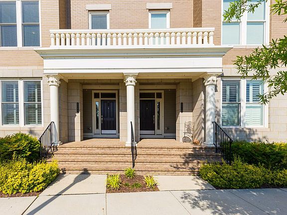 4th image of 2308 Potomac Ave #300