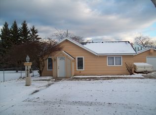 1632 Oakes St, Marinette, WI 54143