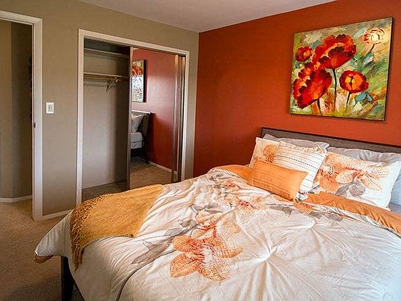 5th image of 2143 Bollmann Dr #22192B