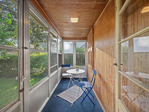 3rd image of 3876 E Morris AVENUE