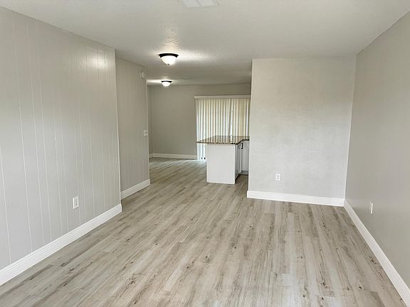 4th image of 1804 3rd Ct SE APT A