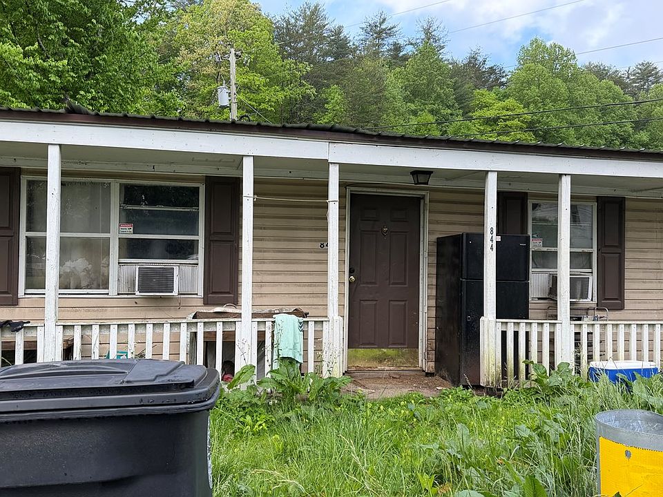 2nd image of 844 Hiwassee St
