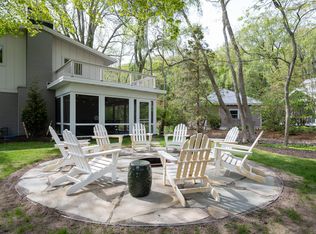 37 Park St, Saugatuck, MI 49453