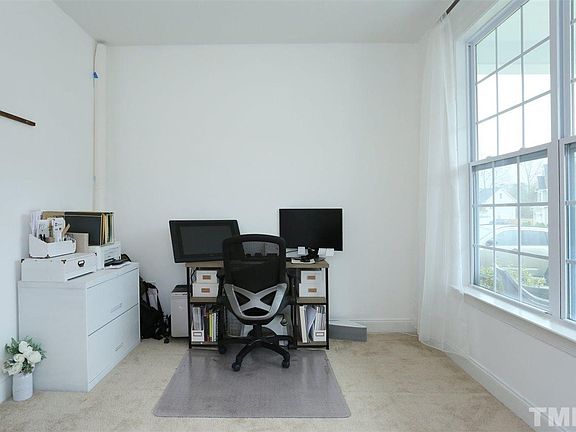 5th image of 1120 Summer Meadow Dr