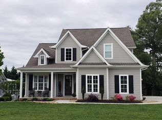2120 Scarlet Rose Ct, Maryville, TN 37801