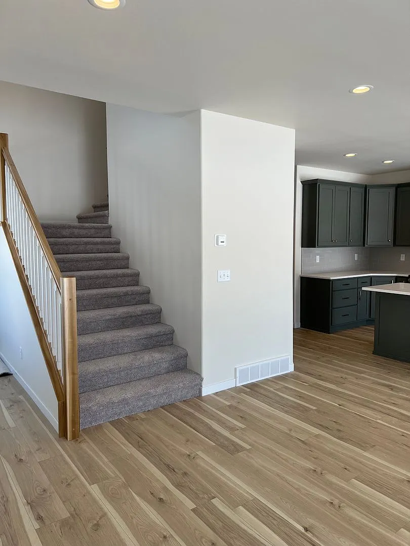 3 Bed 2.5 Bath Single Family Home — Photo 4