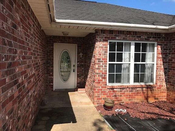 2nd image of 207 Forest Dr