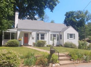 105 Lakewood Dr, Denville, NJ 07834