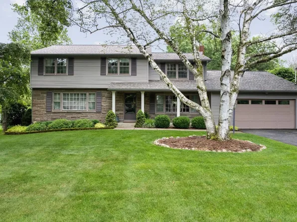 601 Murray Hill Rd, Vestal, NY 13850