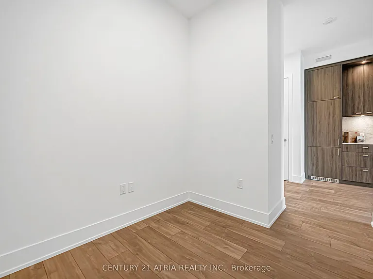 858 Dupont St #Penthouse 19 — Photo 13