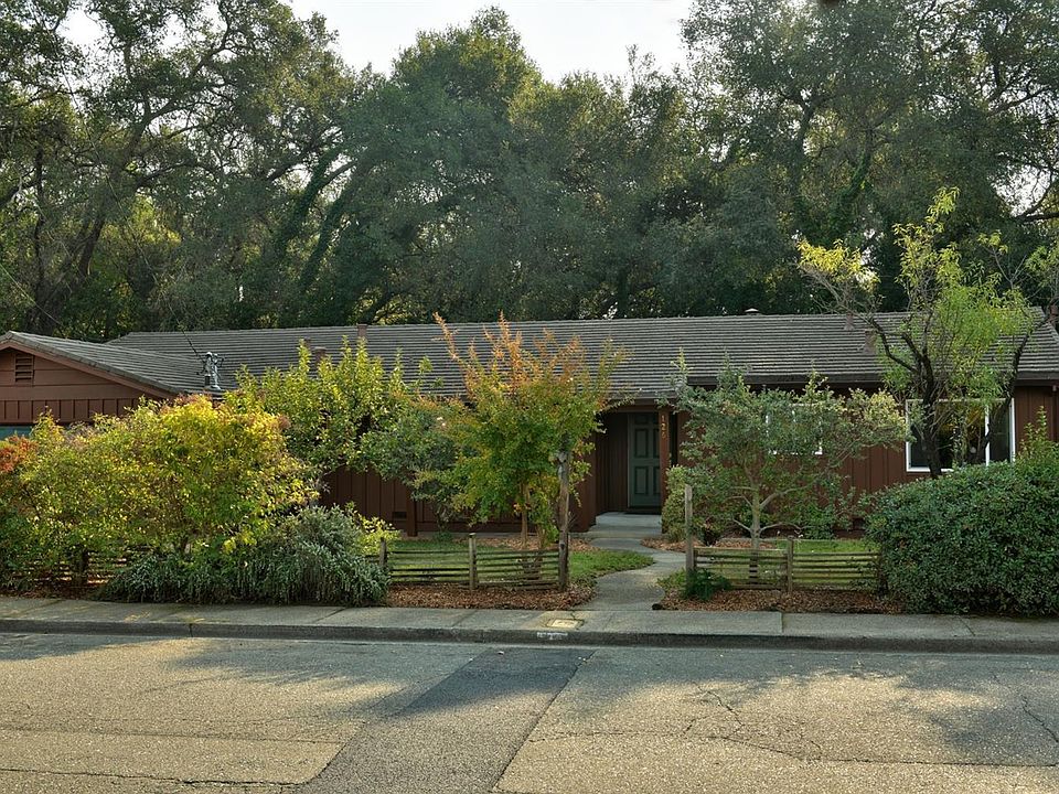 1st image of 126 Brookside Dr