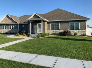 1406 W 50th St, Kearney, NE 68845