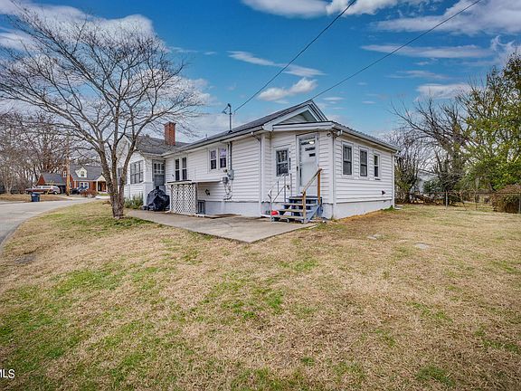 2nd image of 1628 Woodside Dr