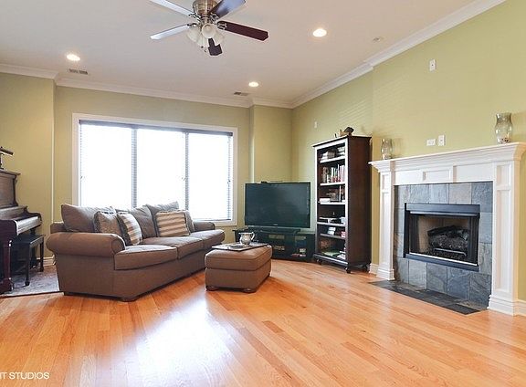 2nd image of 4325 N Cicero Ave APT 1N